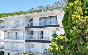 Seaside Apartments And Rooms